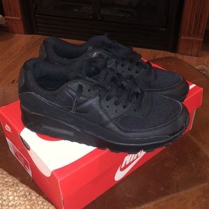 Air Max 90 Black/ Black/ Black- White Women’s Size 9.5/ Men’s Size 8